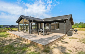 3 Bedroom Cozy Home In Ejstrupholm